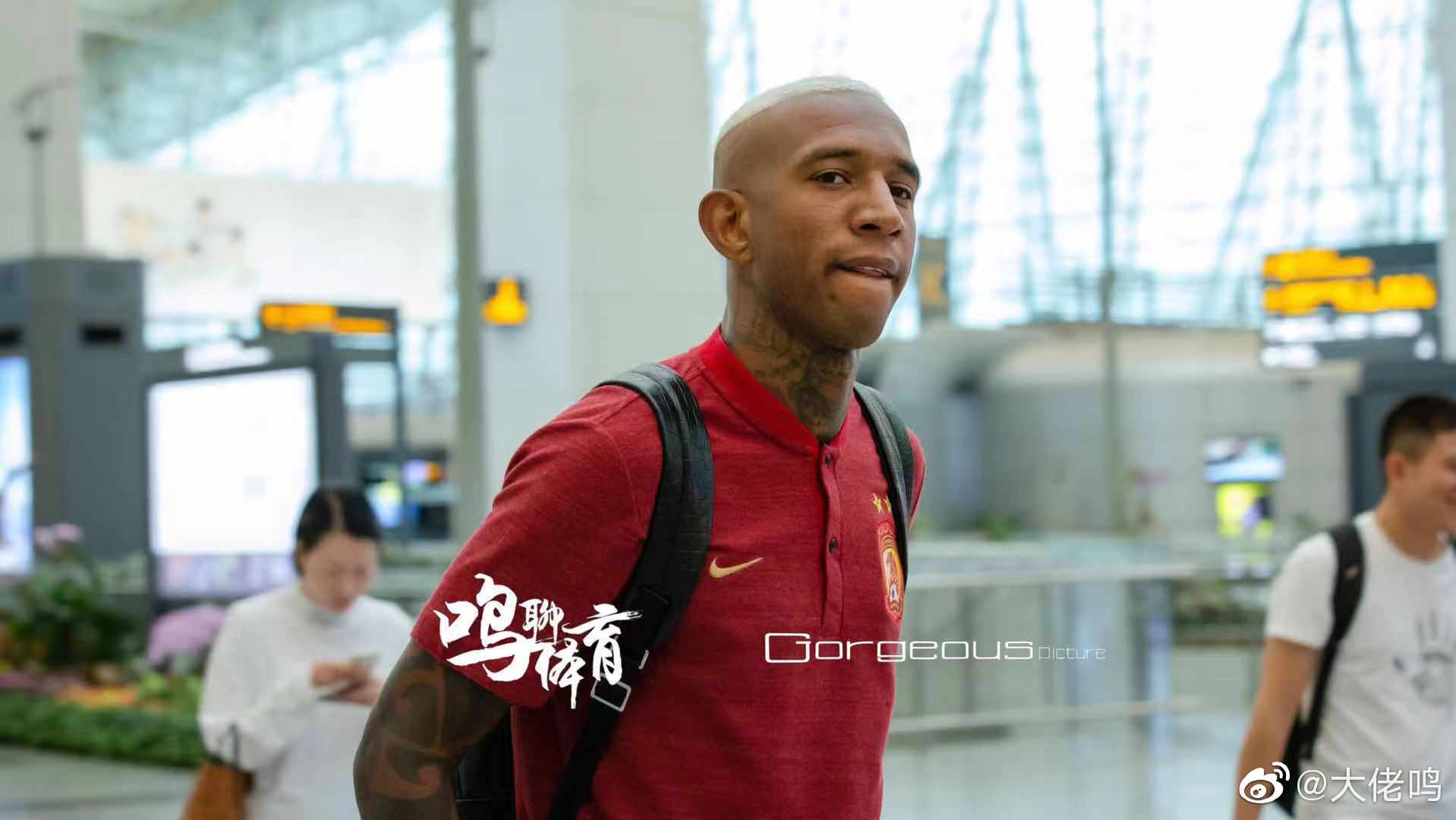 开云体育-尼斯发布备战花絮，今晨止住颓势，亚冠任务艰巨，年轻球员得到机会的简单介绍-开云体育