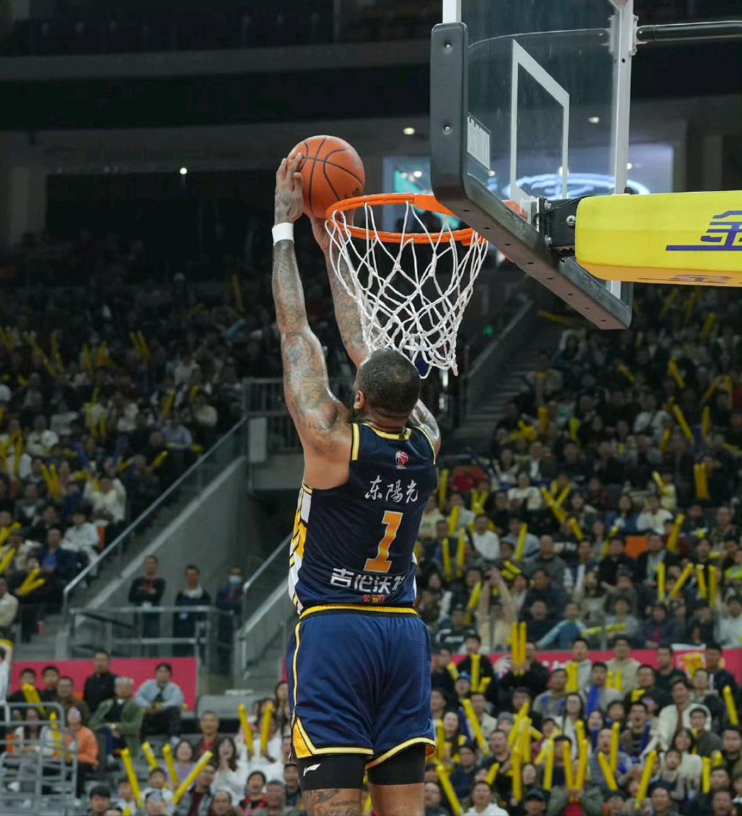 开云app-关于今晚体能课后，费城76人更衣室发声备战NBA常规赛，压力陡增，资深球员宣示担当的信息-开云app